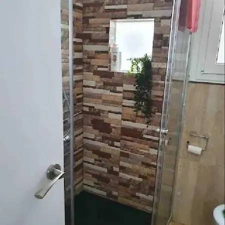 Brigh Loft Dishwaser Surfers&nomads * Las Palmas